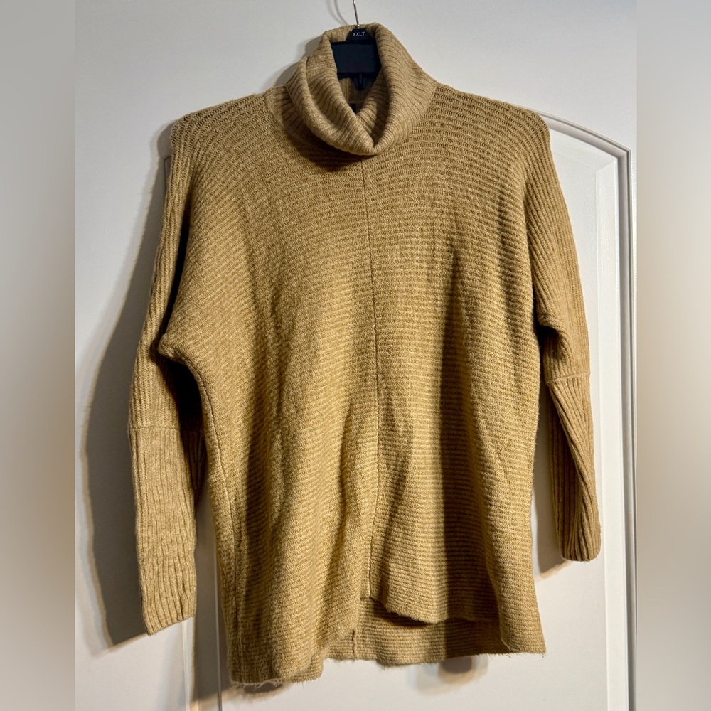 Vince Camuto Women's Ribbed Turtleneck Sweater‎ - XS